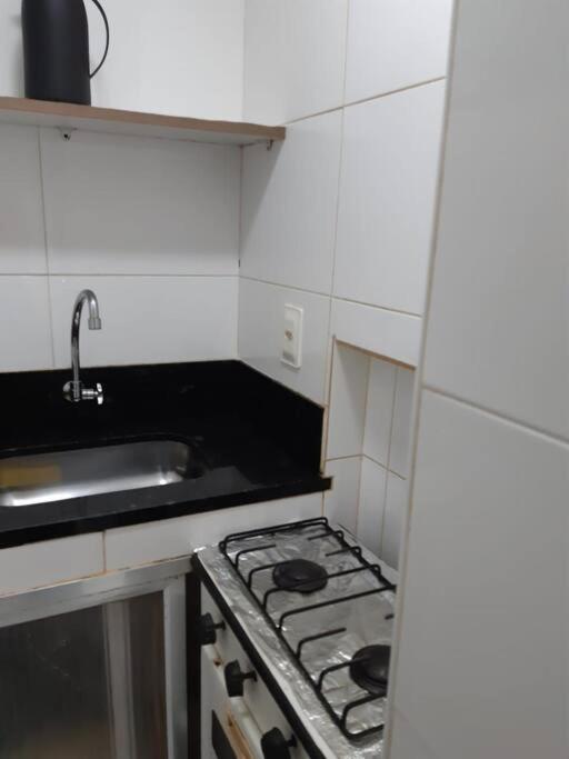 Quarto E Sala A Uma Quadra Da Praia Copacabana Posto 02 Rio de Janeiro Exterior foto